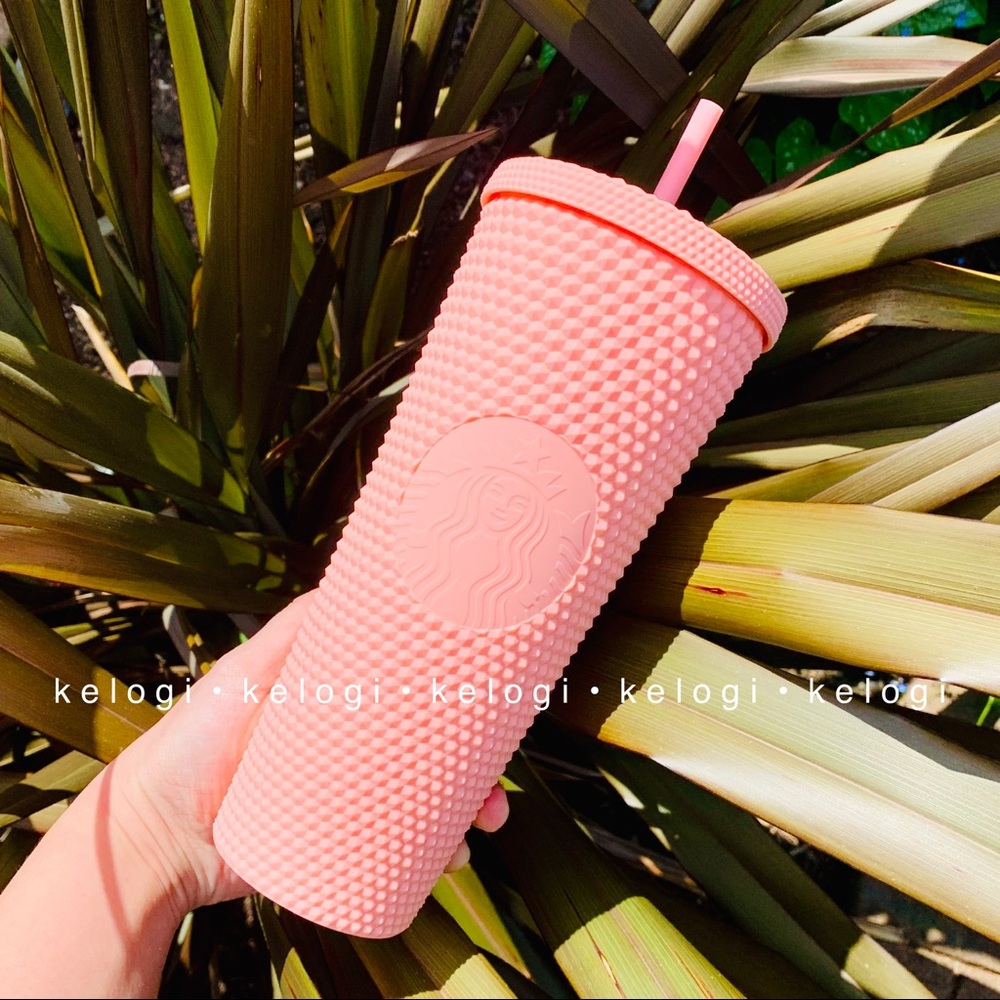 🎀LAST FEW🎀PRICE FIRM 2020 Pink Studded Cup - Picture 1 of 6
